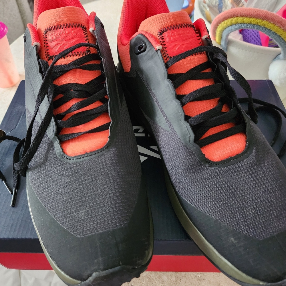 Reebok Trail Cruiser men's 11 black orange athletic shoes - Picture 2 of 6